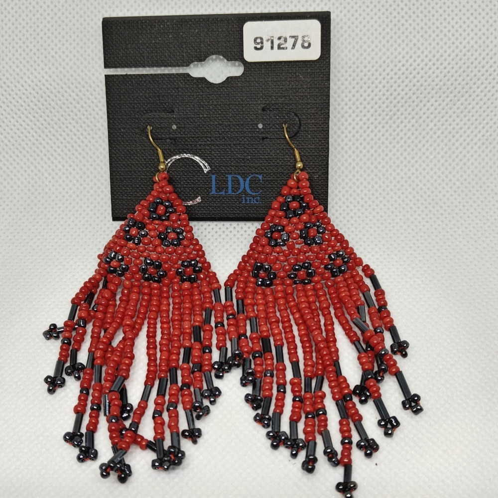 CLDC long beaded Earrings NWT